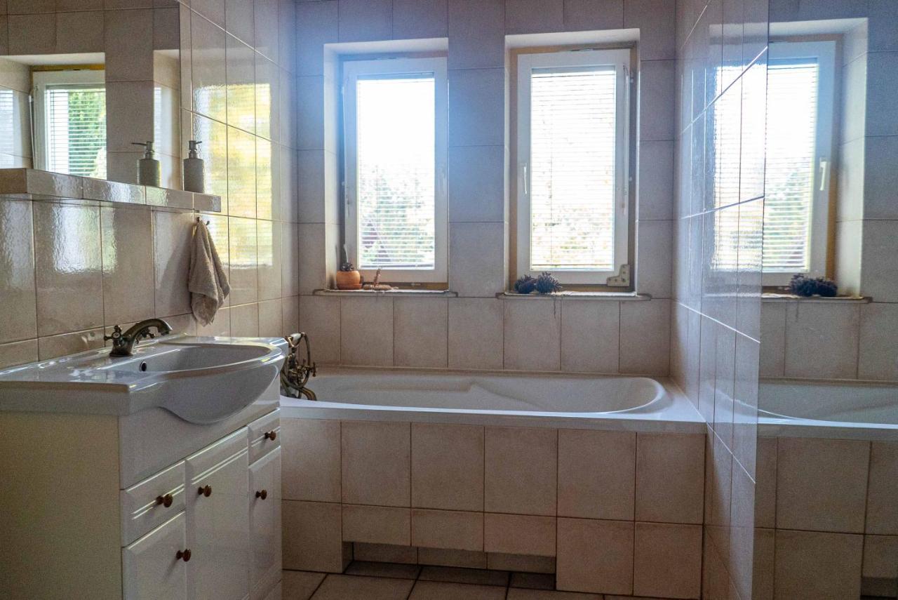 Borowe Kt Villa Warka Exteriör bild